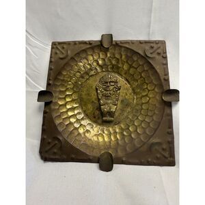 Vintage Colombian ASHTRAY w/Sacrificial Tunjos‎ Figure Footed Hammered Brass 6"